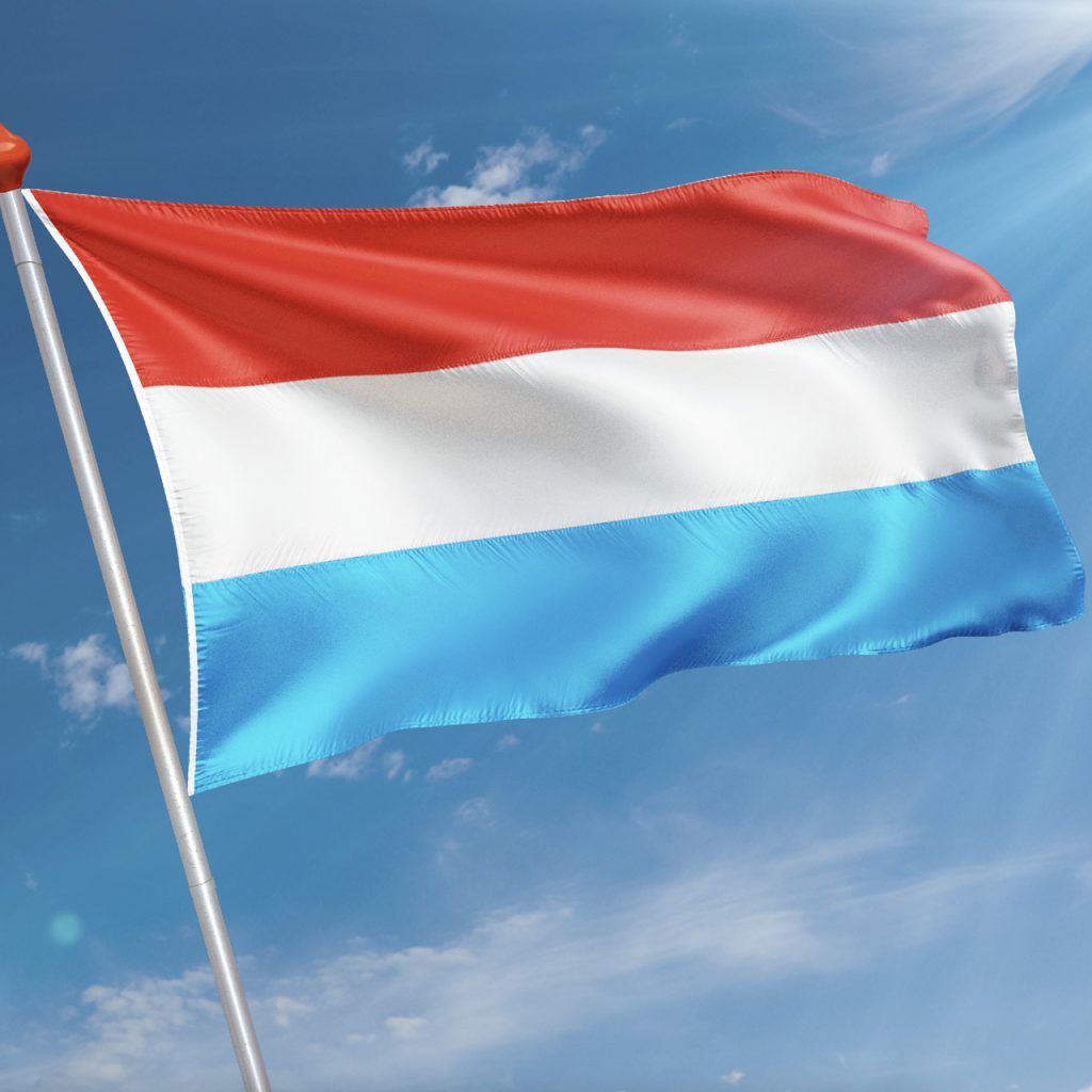 Vlag Luxemburg en De Ierse Vlag: Een Kijkje in de Geschiedenis van Stedelijke Vlaggen
